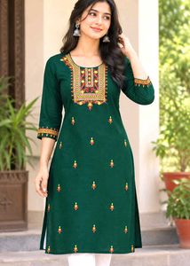 Elegant Green Embroidered Kurta