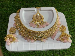 Pink Kundan Jewelry Set