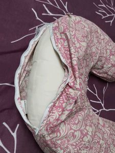 Lulamom Nursing Pillow with 2 Cotton Covers