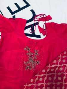 Pink Embroidered Kurta Set with dupatta Du