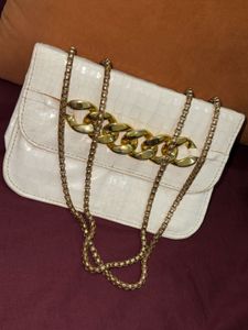 Chic White Crossbody Bag with Gold Chain