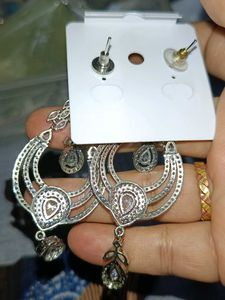 Stunning ad Drop Earrings