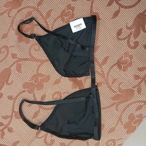 sexy  black bra ,Sleek Front-Clasp Bralette
