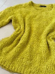 Cute 🎀Cozy Lime Green Fuzzy Sweater