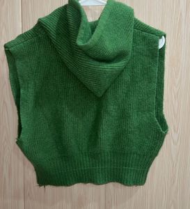 Green Knitted Hoodie Vest