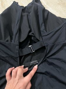 Black padded gym fit