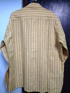 Bright yellow striped shirt 💛