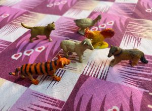 10 animal figurines
