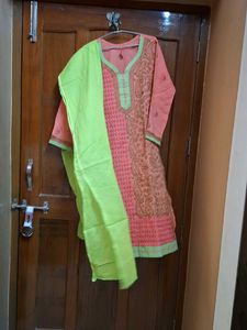 chicken embroidered lakhnavi  Kurta set