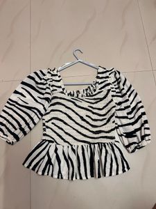 Zudio Zebra Print Smocked Top