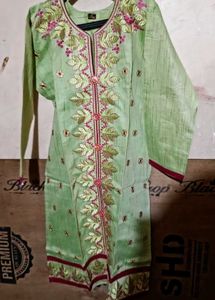 Elegant Embroidered Kurti