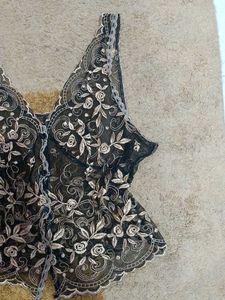 black net details top.