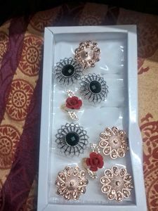 Set of 2 statement Rings
