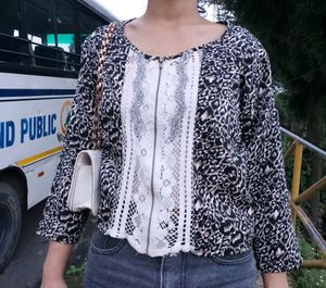 Leopard Print Lace Zip-Up Top