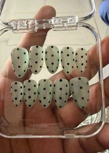 Cute Polka Dot Press-On Nails