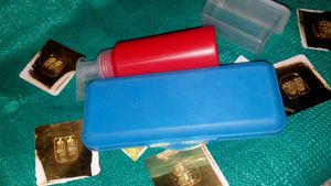 Gold Bars and Indian Rupee mix lot