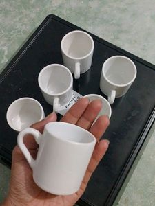 pare of 6 cutting chai cup..  white in color