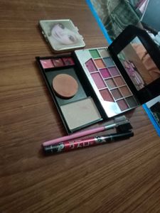 makeup combo+EYELASHES+liner+mirror free