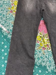 Women Straight pants