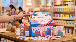 🎀❤️Miniso Mystery Box Skincare+makeup