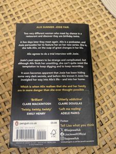 Lisa Jewell - None of This Is True Book