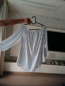 Chic Off-the-Shoulder Striped Blouse