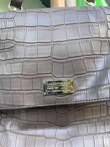 Stylish Croc-Embossed Shoulder Bag pure leather