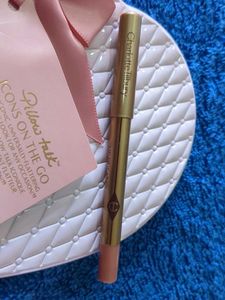 Charlotte Tilbury Lip Cheat Pillow Talk