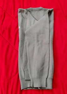 Gray Knit Sweater✨
