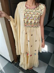 Elegant Cream Kurta Set with Dupatta