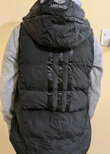 Sleeveless Black Puffer Vest