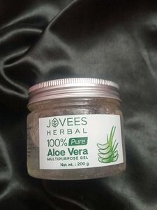 Jovees Herbal 100% Pure Aloe Vera Gel