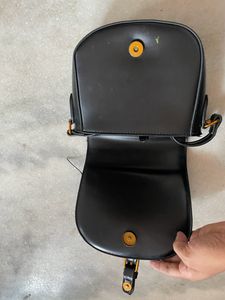 Black Saddle Bag