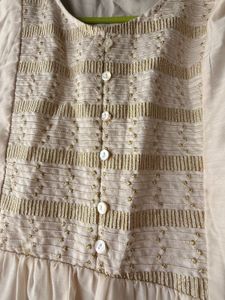 Elegant Cream Embroidered Kurta