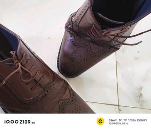 Men's Classic  Shoes( see condition before)