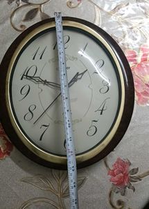 ELEGANT WALL CLOCK