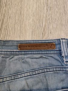 Ma6176 Arrow jeans waist 30 inches