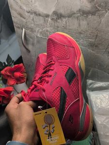 Grade WINNER Badminton Shoes For Men (Red, Black,