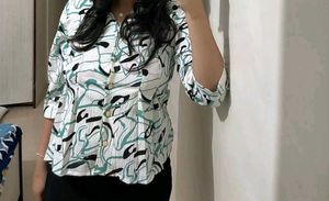 Stylish Printed Collared Top