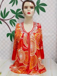 (881)Red Medallion Print Tunic Top