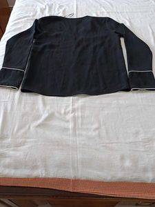 Chic Black V-Neck Top