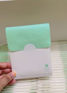 Nua XL Sanitary Pads With Secure Cover