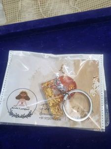 Letter P Keychain with Gold Flakes