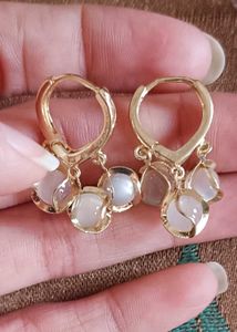 Korean earring Earrings with White Stones