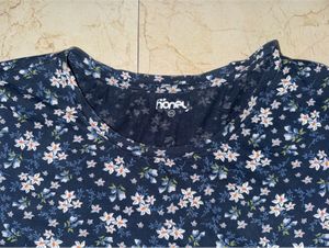 Honey Ditsy Floral T-Shirt – Navy Blue XL
