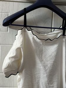 🦢Off-Shoulder White Top