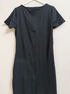 H&amp;M Ribbed Black Short Sleeve Dress