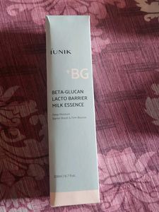 IUNIK Beta-Glucan Lacto Barrier Milk Essence
