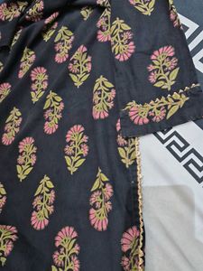 Elegant Black Floral Print Kurta