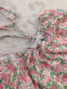 Floral Print Smocked Crop Top